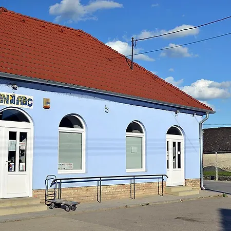 Apartamento Ferenc Wellnes *