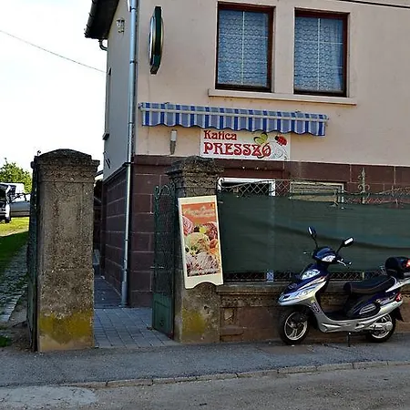 アパート Ferenc Wellnes Csajág