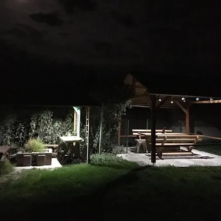 Ferenc Wellnes アパート